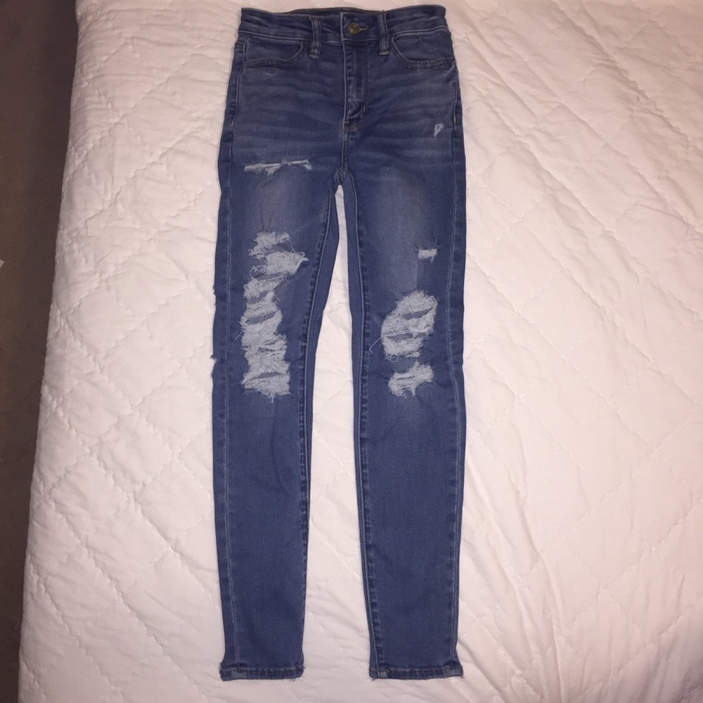 american eagle ripped jeans